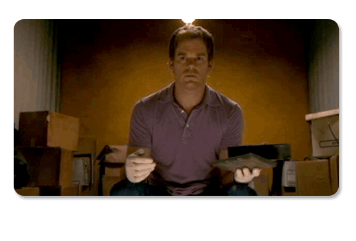Is Dexter sitting in his future? He can find a little piece of himself in every monster he confronts ... But this one could be his undoing. 