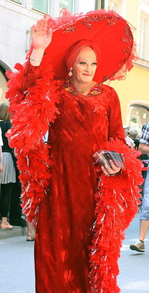 Very stylish female impersonator! This impersonator appeared in Munich in September of 2011. Gotta love the feather boa's and "glitz!