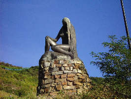A sculpture of Lorelei