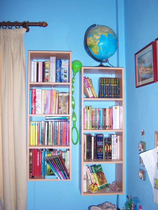 Books in the childrens bedroom - I daren't show you the piles on the floor too.