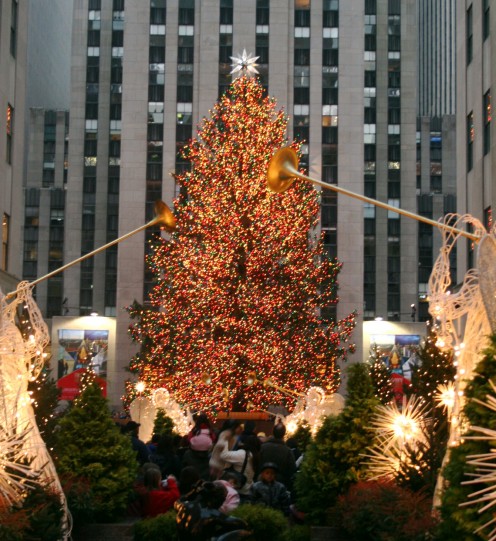 True Meaning Of Christmas - Family Traditions, Giving And Children True Meaning Of Christmas - Family Traditions, Giving And Children