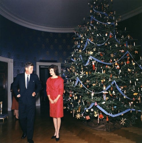 Christmas Tree in the White House in 1961 - John (JFK) and Jaqueline Kennedy