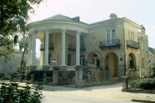 Savannah historic home.