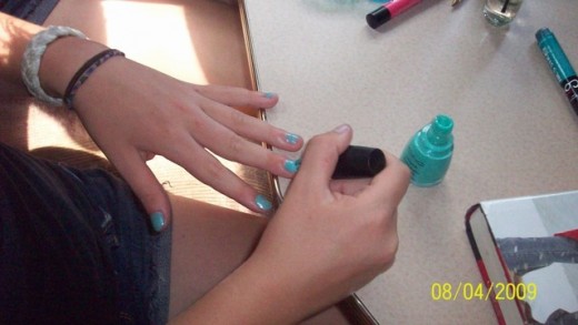 how to do a manicure at home