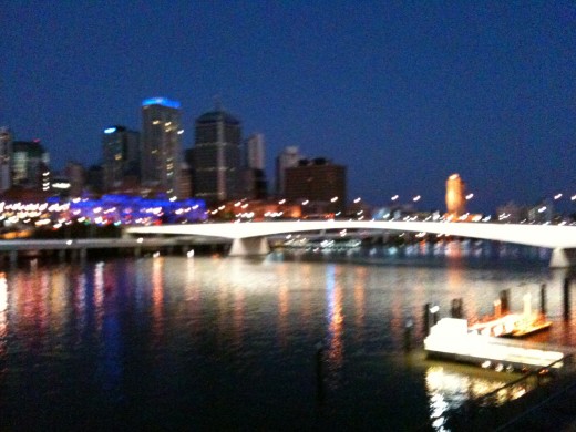 IMAGE 6 Victoria Bridge Brisbane River 
