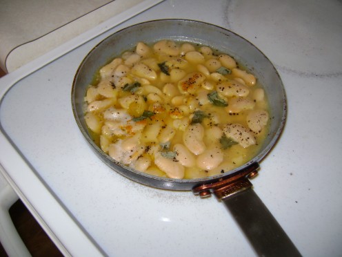 Butterbeans with olive oil,oregano, turmeric and black pepper