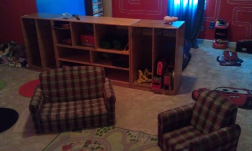Middle of the play room.