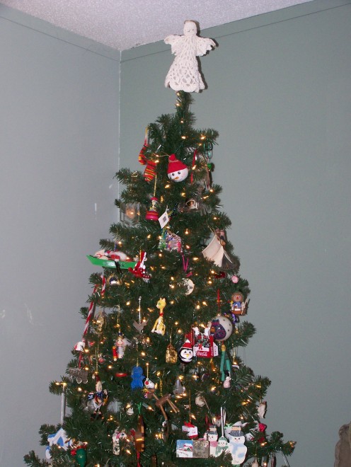 Note the hand-crocheted angel (from my mom) on the top of the tree.