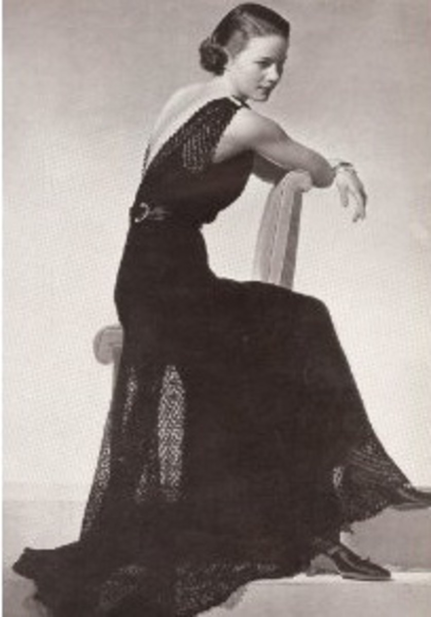 Stunning 1930s knitted evening dress