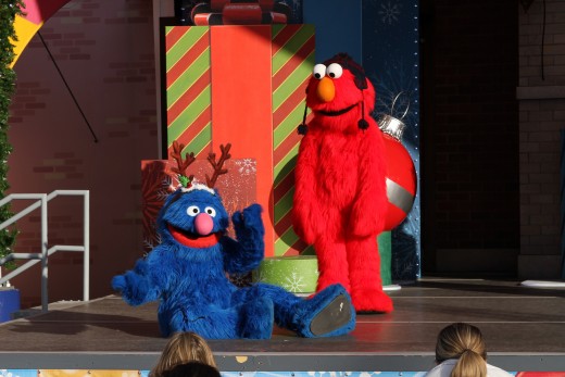 Holiday show at Sesame Place with Sesame Street characters