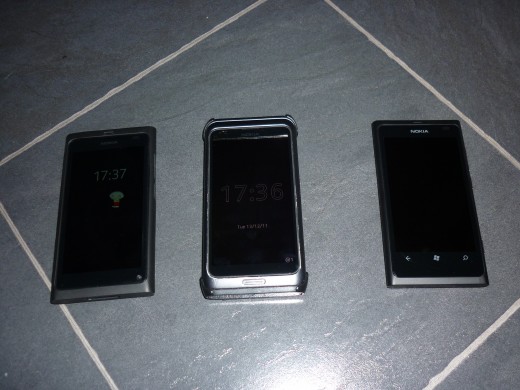 3 sleeping Nokias