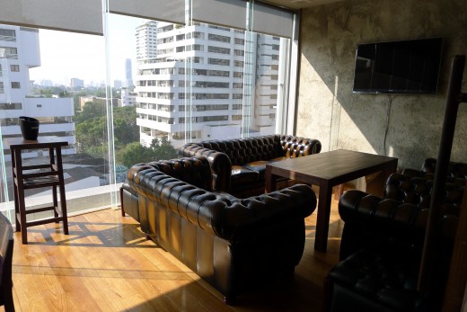 A private lounge room on the 8th floor.