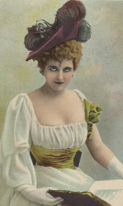 Clara Ward Posing
