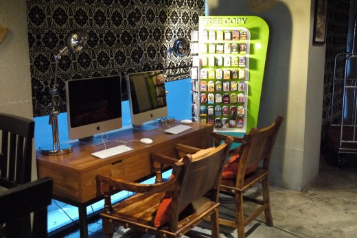 Not often I find Mac computers provided by a hotel for guests use.