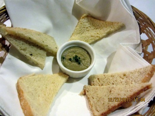 Unlimited serving of bread with eggplant spread - as usual, I loved the focaccia bread