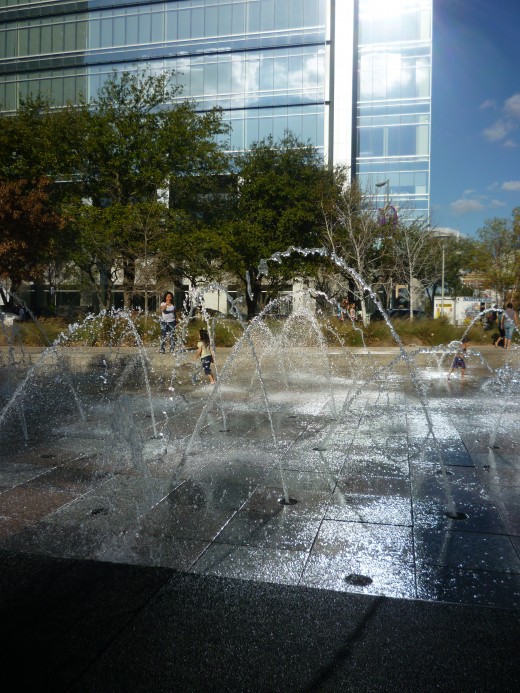 Gateway Fountain at Discovery Green Park