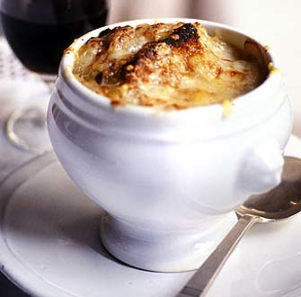 A Recipe For French Onion Soup Made In A Single Pot In Under An Hour And Tastes Amazing.