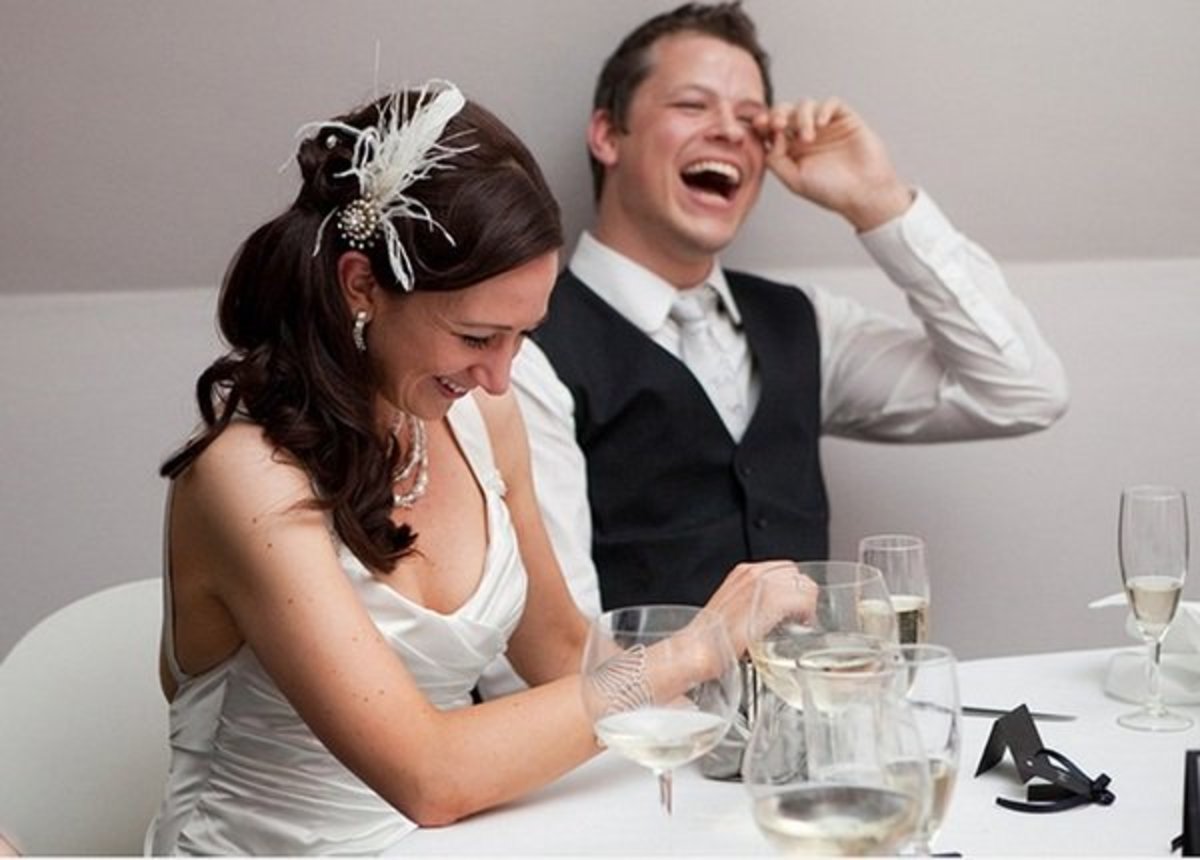 7 Funny Jokes And Drinking Toasts You Can Say As A Wedding Mc