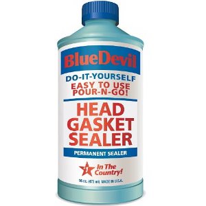 This head gasket sealer formula can help eliminate white smoke from the exhaust system of your car as well as overheating issues and lack of power.