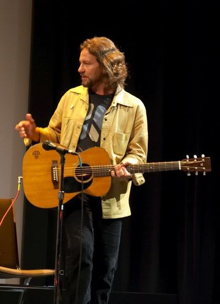 Eddie Vedder of Pearl Jam. Source: jbach, Wikimedia Commons, CC BY SA 2.0. 