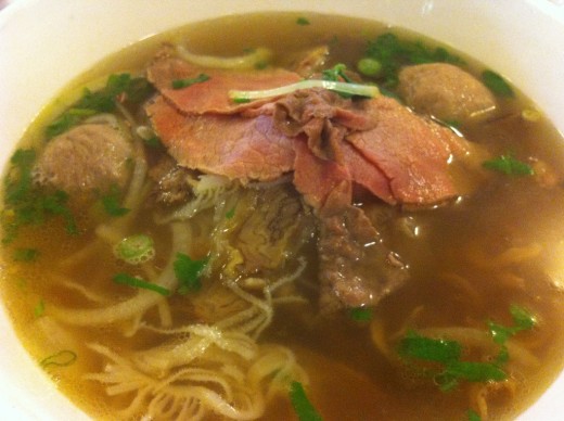 Pho Bo with beef tripe and beef balls