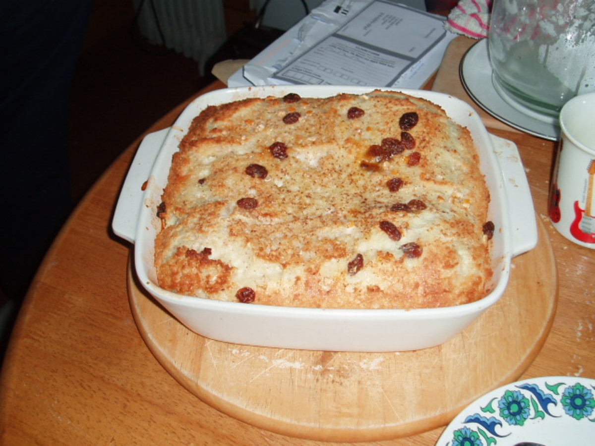 How to Use up your leftover bread easy recipes, Bread and Butter Pudding and a Tuscan La Panzanella