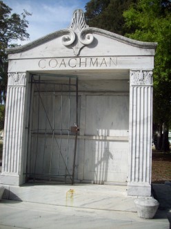 Haunted Graveyards and Haunted Graveyard Pictures