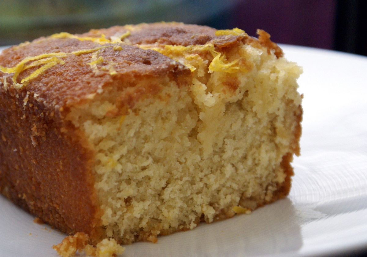 Traditional English Lemon Drizzle Cake Recipe | Delishably