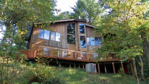 Oregon Orb House . Spirit highway? 