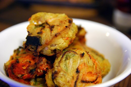 Shrimp and Vegetable Fritters (Bakwan Sayur Udang)