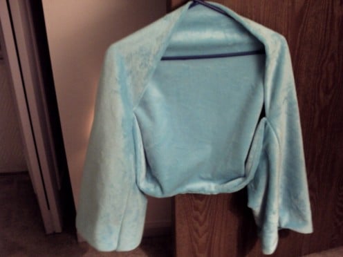 This is a shrug made from the minkie.  It is lined with itself for softness... Love that minkie feel.