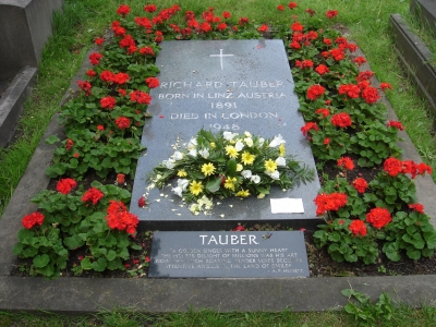 Tauber's Gravestone - Bromptom Cemetary, London