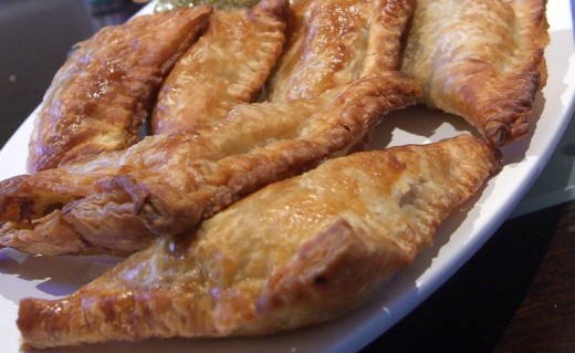 Curry Chicken Puff