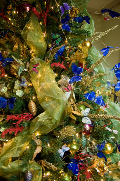 Dress Up Your Christmas Tree with Silk Florals