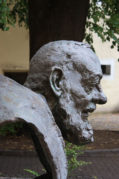 Sculpture of Padre Pio in Muchargasse, Lienz. St. Padre Pio believed in Christian meditation. "Through the study of books one seeks God; by meditation one finds him."