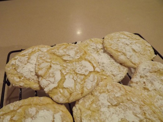 Fresh lemon cooler cookies from the oven.