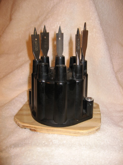 Spade bit holder