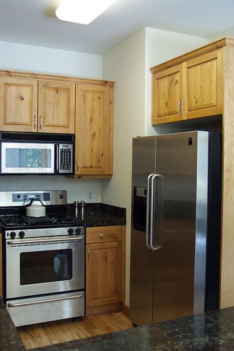 Try out your kitchen! It's that big room with the food storage facility and that machine that heats up! 