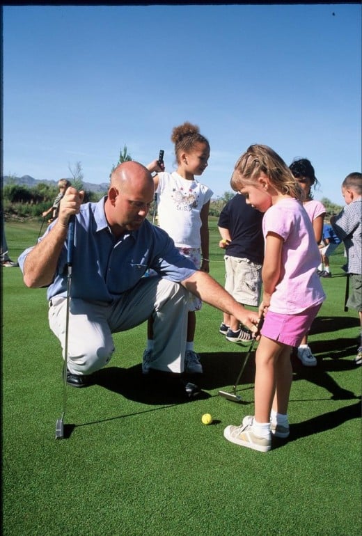 Children's golf (image source: www.brightsidegolfacademy.com)