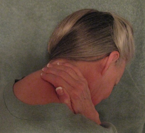 Cure Your Neck Pain Without Drugs or Surgery Cure Your Neck Pain Without Drugs or Surgery