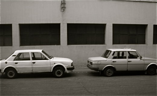 Brothers: A Skoda on the left and a Wartburg on the right