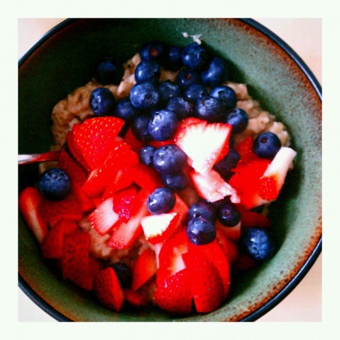Oatmeal and fruit for breakfast keeps you going!