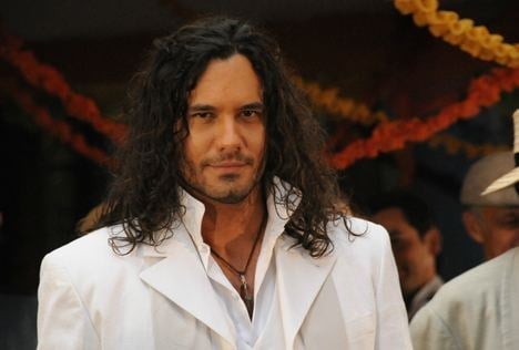 Mario Cimarro plays a lovely soul in the telenovela El Cuerpo del Deseo