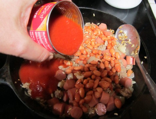 Add tomato sauce and choice of beans.
