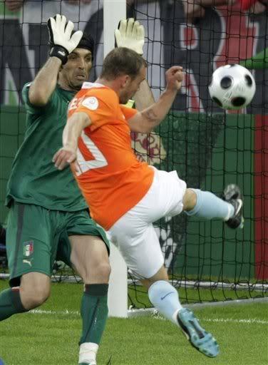Sneijder.