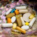 Depression. Effective strategies for getting off the meds