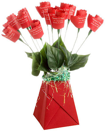 Classic Paper Roses are perfect for paper anniversary gifts