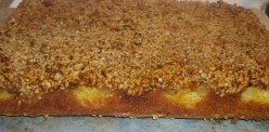 Pineapple Upside Down Crunch Cake