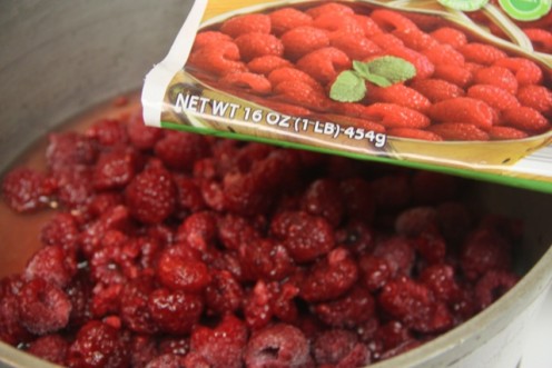 Use 16 oz. fresh or frozen raspberries.