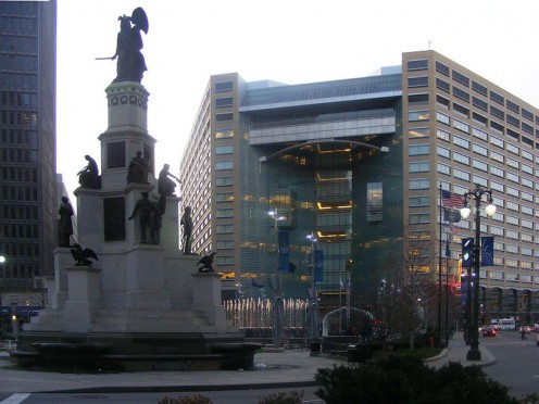 Compuware HQ behind Michigan Soldiers' and Sailors' Monument, Campus Martius Park next to Cadillac Square. The Detroit Opera House formerly stood behind the monument in the early 1900s.